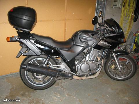 CB 500S - 74 000 km - Nombreux accessoires