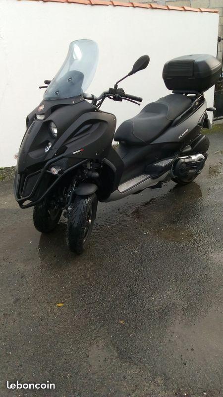 MOTO 3 ROUES GILERA FUOCO 500 ie ( permis moto)