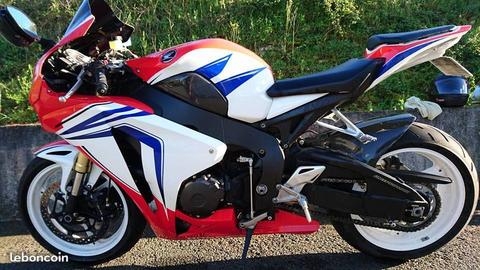 HONDA CBR 1000 RR Fireblade