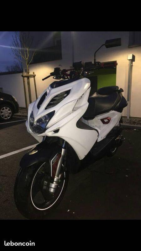 Échange Nitro Aerox Yamaha