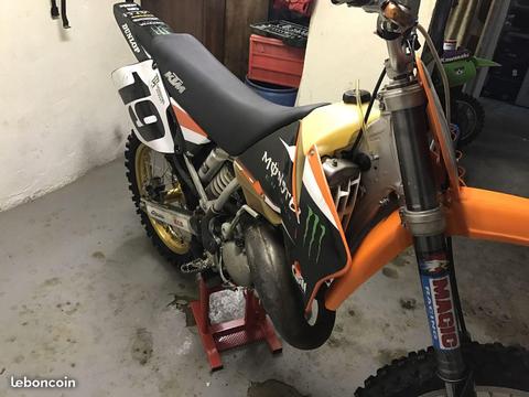 125 sx 2001