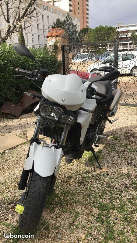 BMW F800E