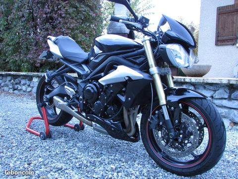 Triumph Street Triple 675 A2