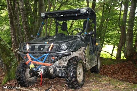 Rhino 700