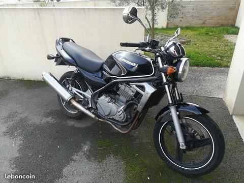 Moto Kawasaki ER5