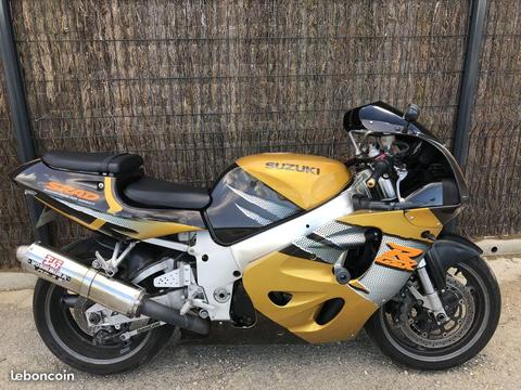 Suzuki 750 gsxr srad