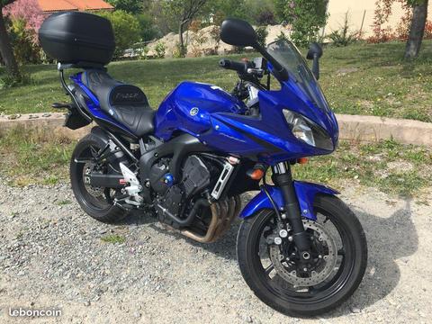 Yamaha FZ6 S2 Fazer bleue