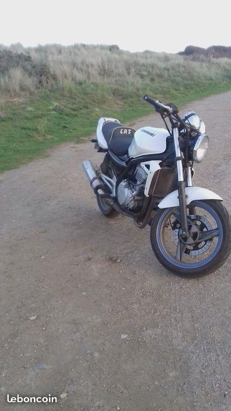 Moto kawasaki er5 ( 500cm3 )