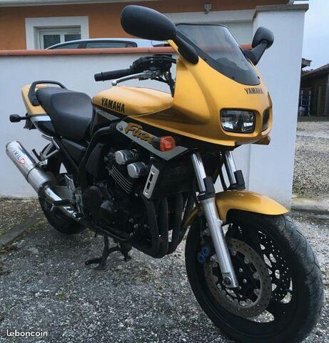 Yamaha 600 fazer en parfait état