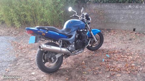 Moto Kawasaki 750 ZR7 bridée pour permis A2