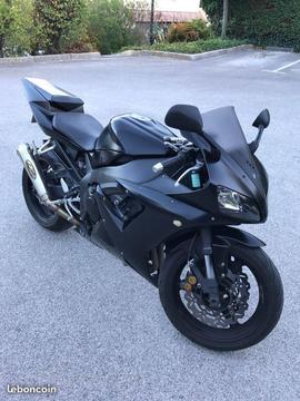 Échange yamaha r1 modèle 2003