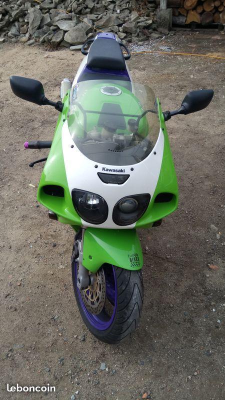 Moto ZX7R