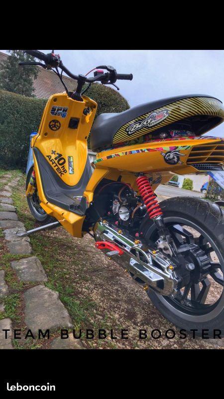 Booster 70 édition limitée moto GP