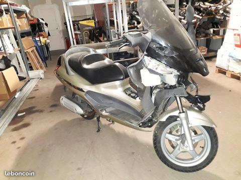 Piaggio x8