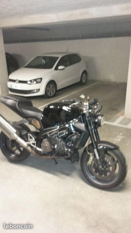 Aprilia rsv 1000 tuono piste/stunt