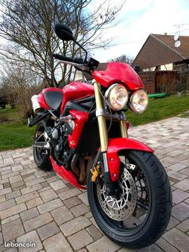 TRIUMPH Street Triple 675