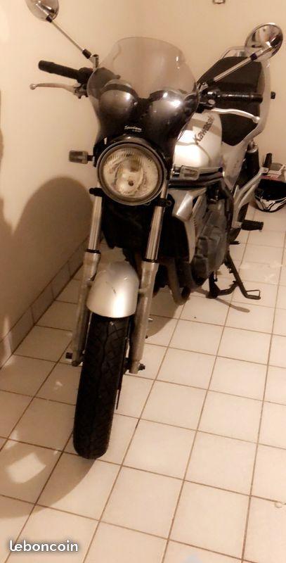 Kawasaki ER 5