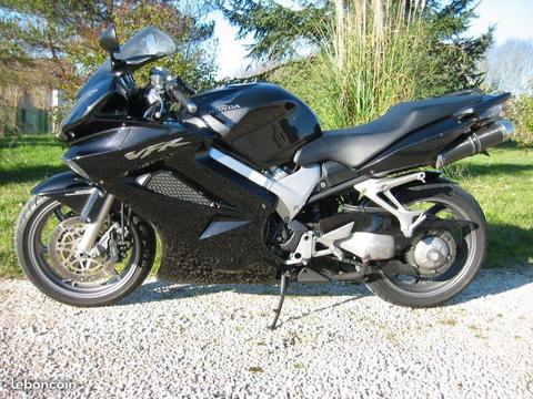 Honda vfr 800 vtec