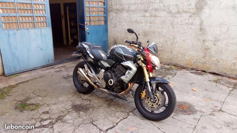 Honda Hornet R