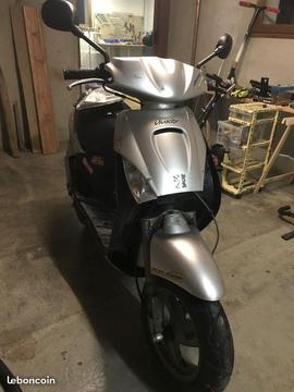 Scooter Peugeot vivacity 50 cm