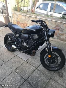 Yamaha XSR 700 de 2017 A2 800 km + options