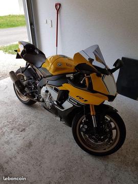 Yamaha R1