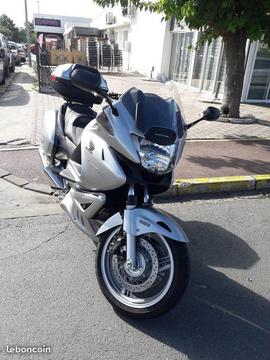 Honda Deauville 700 ABS travel edition