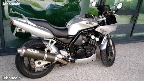 Moto fazer 600 yamaha