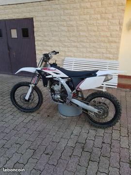 250 yzf
