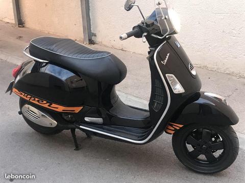 Vespa 300