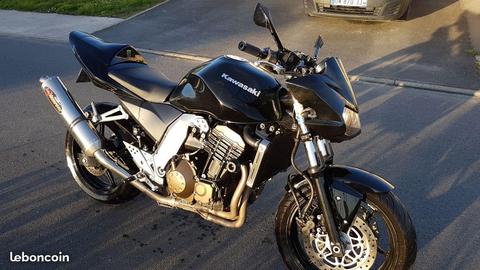 Z750 Noir Rizoma / Akrapovic Z 750