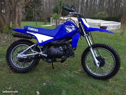 Moto yamaha. Piwi 80