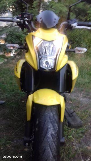 Kawasaki ER6N 650cm3