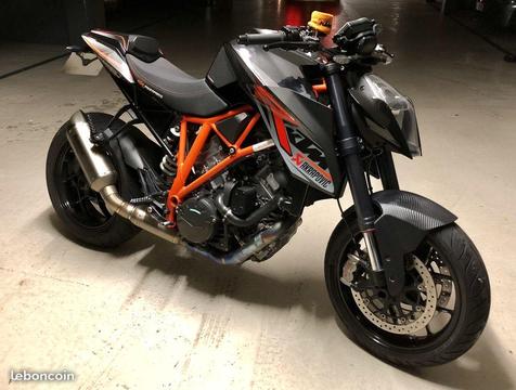 KTM 1290 SUPERDUKE R AKRAPOVIC