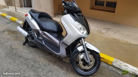 Scooter Yamaha XMax 125 Confort