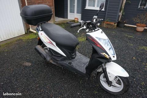Scooter Kymco AGILITY 50 RS Naked Renouvo