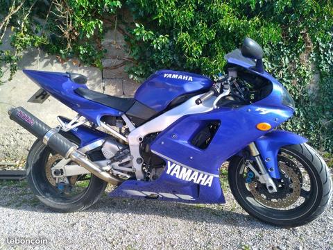 Yamaha R1