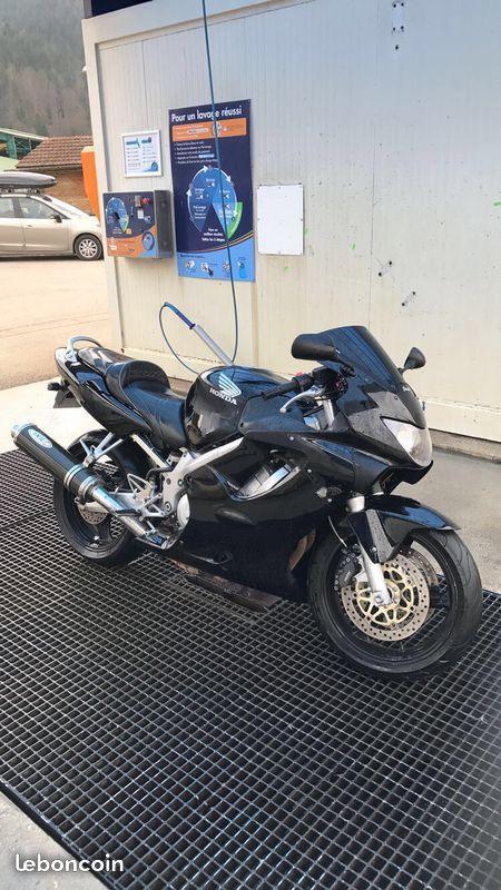 Honda CBR 600 F