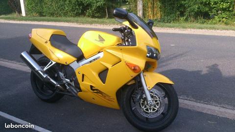 Honda vfr 800 fi