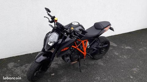 ktm 1290 super duke r