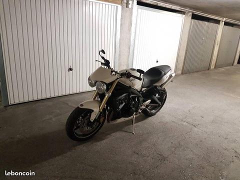 triumph street triple 2009