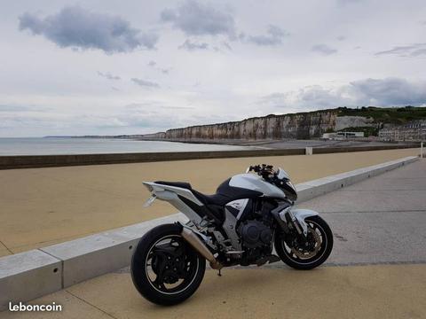 Honda cb1000r