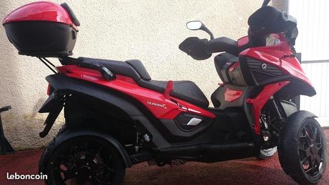 QUADRO 4 roues 1ère main en parfait état