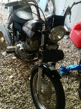 superbe moto Yamaha SR 125 de collection 1991