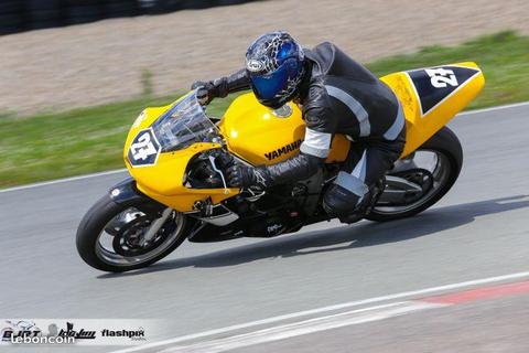 Yamaha r6 2000 piste + équipements