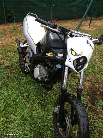 Yamaha TZR