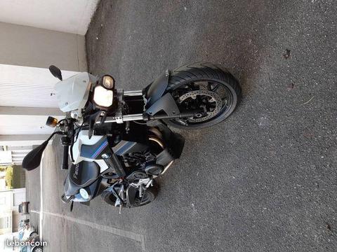 BMW f800 r excellent état
