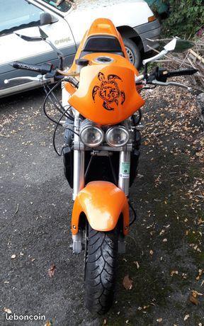 Moto GSXR 750