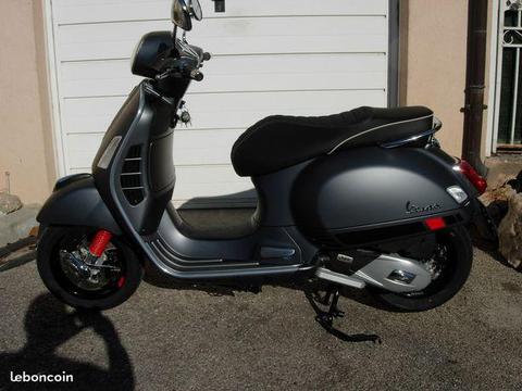Scooter vespa gts super sport 125 ABS mai 2017