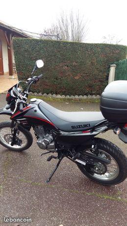 Superbe suzuki 125 sm